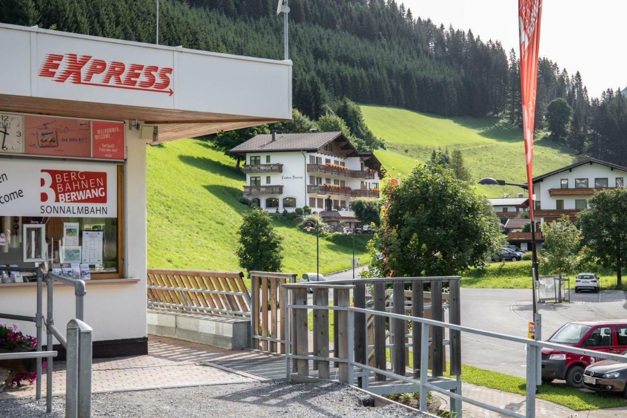 Landhaus Panorama Berwang Exteriör bild