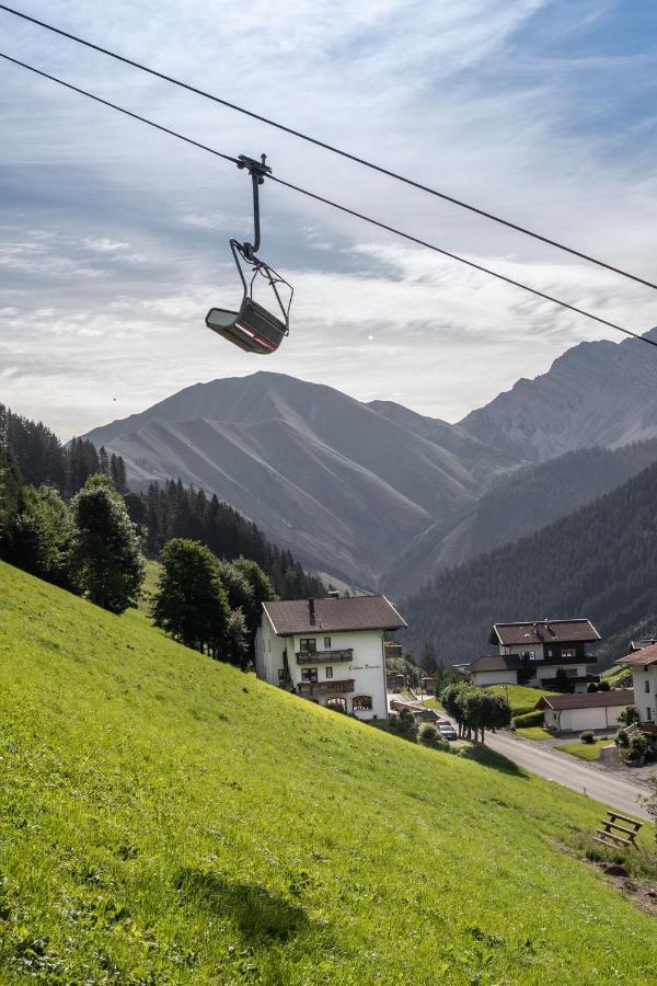 Landhaus Panorama Berwang Exteriör bild
