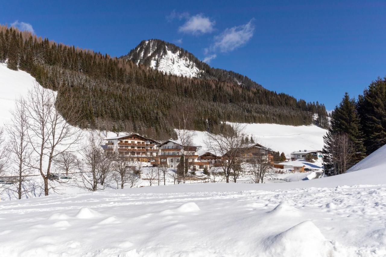 Landhaus Panorama Berwang Exteriör bild